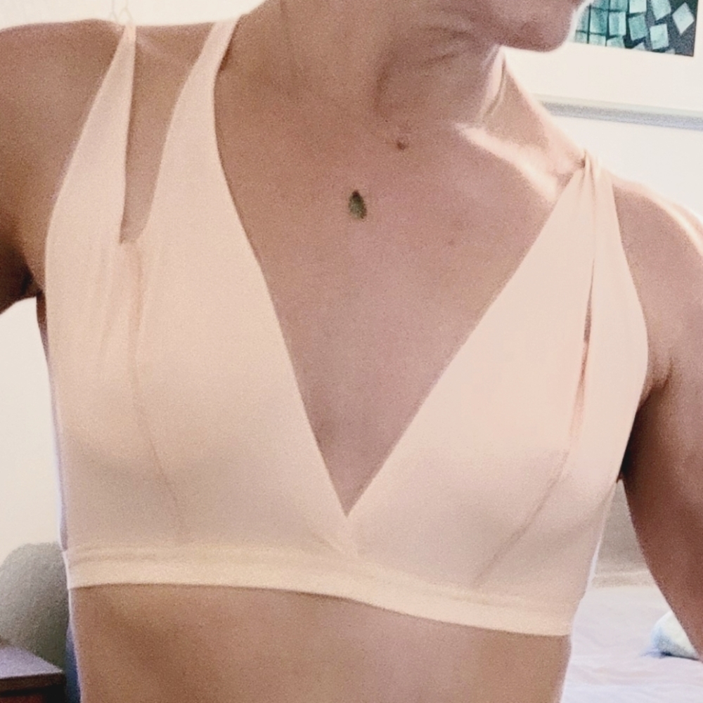 NWOT Nude strappy bra